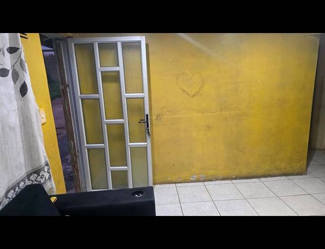2 BEDROOM HOUSE FOR SALE IN UMLAZI F